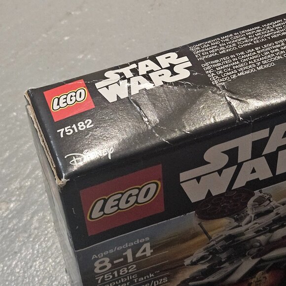 Rare Retired Lego 75182 Republic Fighter Tank - Picture 4 of 5